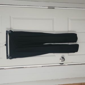 Black pants size small